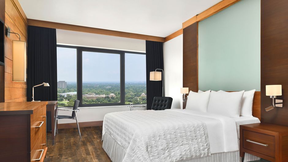 Le Meridien New Delhi Room