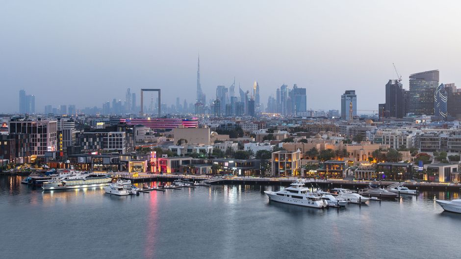 Sheraton Dubai Creek Hotel & Towers Exterior