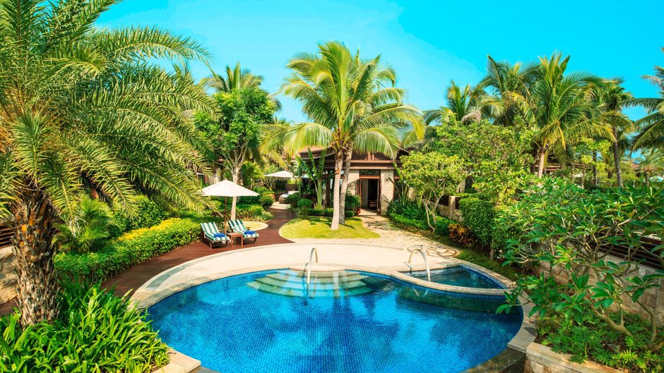 The St. Regis Sanya Yalong Bay Resort Pool