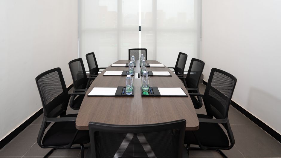 Holiday Inn Express New Area Meeting