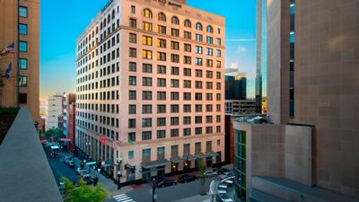 Courtyard by Marriott Nashville Downtown