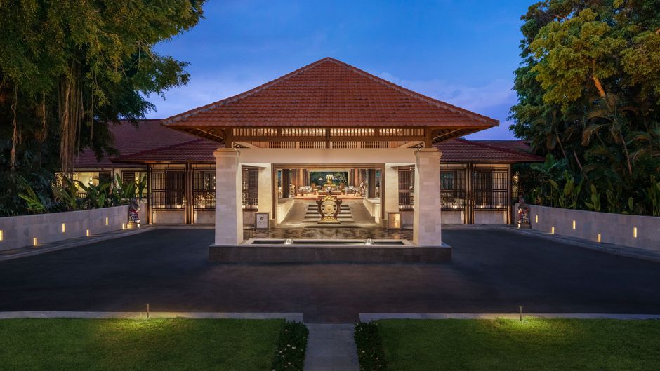 The Laguna, A Luxury Collection Resort Exterior