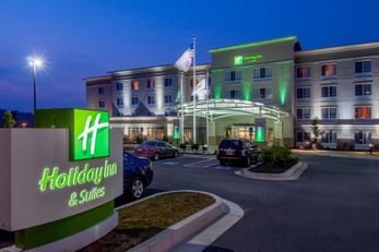 Holiday Inn Hotel & Suites