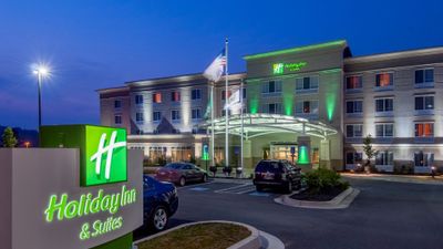 Holiday Inn Hotel & Suites