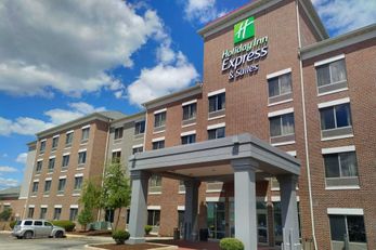 Holiday Inn Express & Suites Park Place