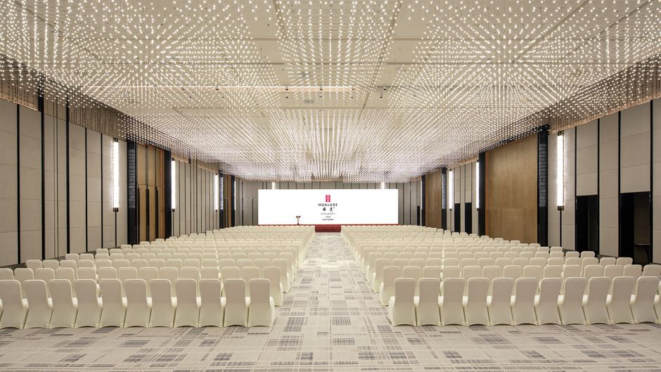 HUALUXE Yibin Ballroom