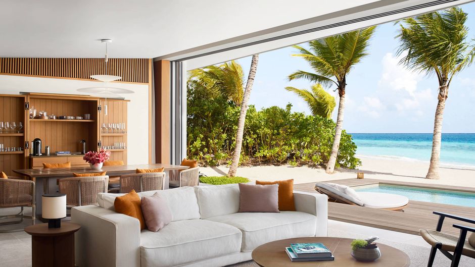 The Ritz-Carlton Maldives, Fari Islands Lobby