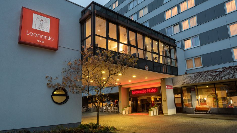 Leonardo Hotel Frankfurt City South Exterior