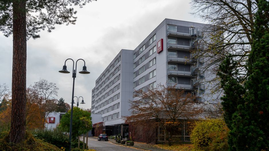 Leonardo Hotel Frankfurt City South Exterior