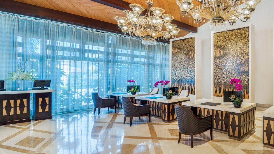 The St. Regis Sanya Yalong Bay Resort Lobby