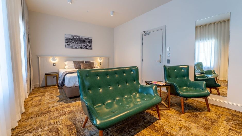 Grosvenor Hotel Suite