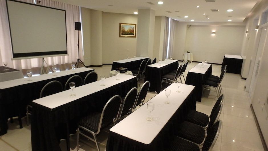 Neuquen Tower Hotel Meeting