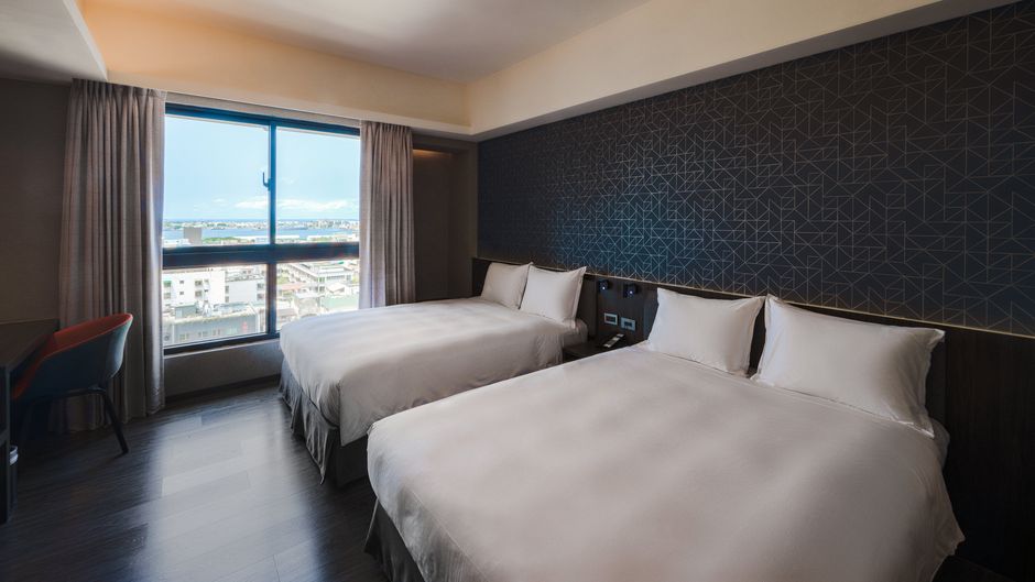 Holiday Inn Express Kaohsiung Love River Room