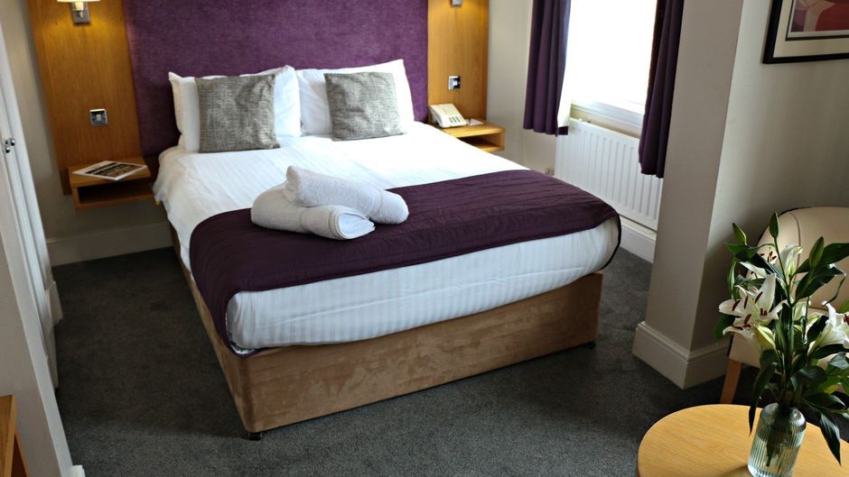 The Chequers Hotel Room