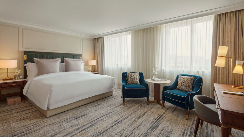 Jumeirah Carlton Tower Room