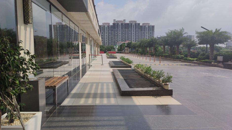 Holiday Inn Gurugram Sector 90 Exterior