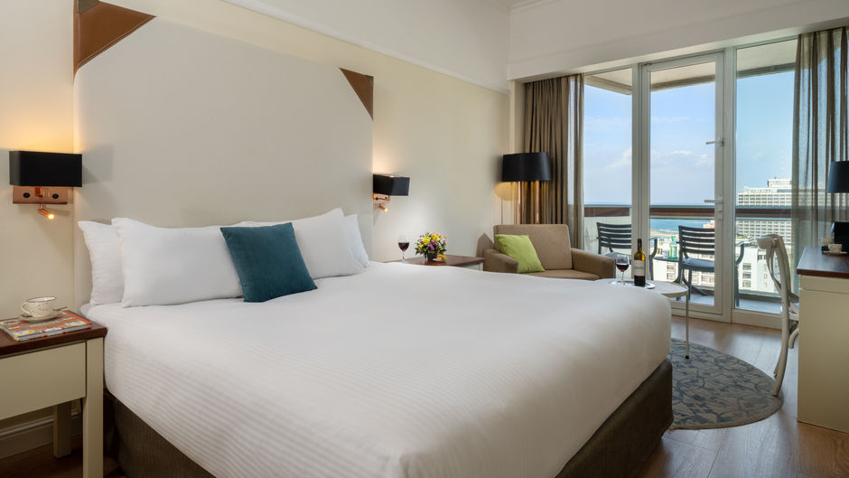 Herods Tel Aviv Hotel Exterior
