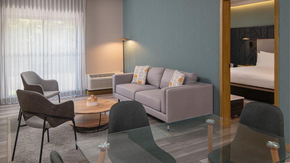 Courtyard by Marriott Santo Domingo Suite