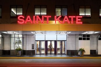 Saint Kate-The Arts Hotel