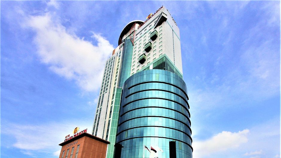 Grand Paragon Hotel Exterior
