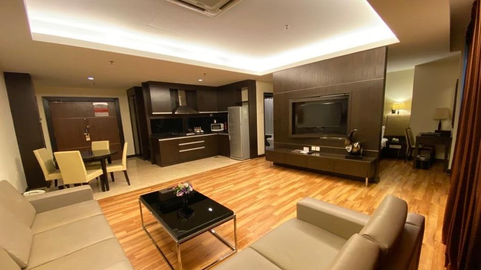 Grand Paragon Hotel Suite