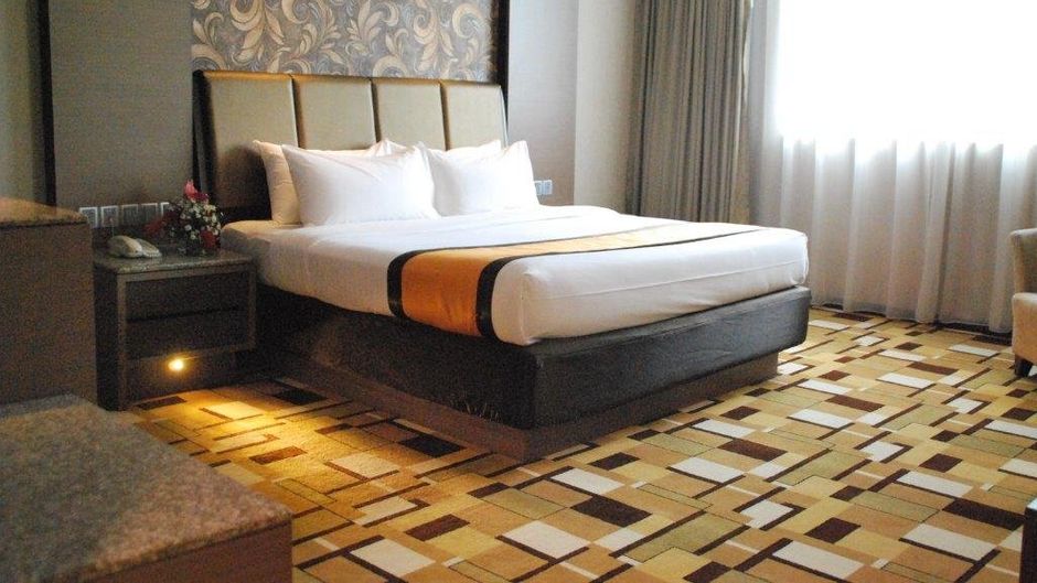 Grand Paragon Hotel Room