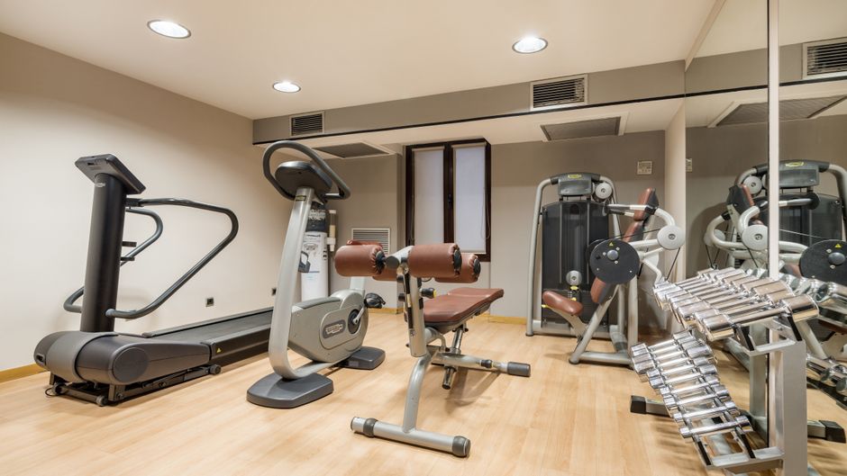 Hotel Ilunion Almirante Health Club