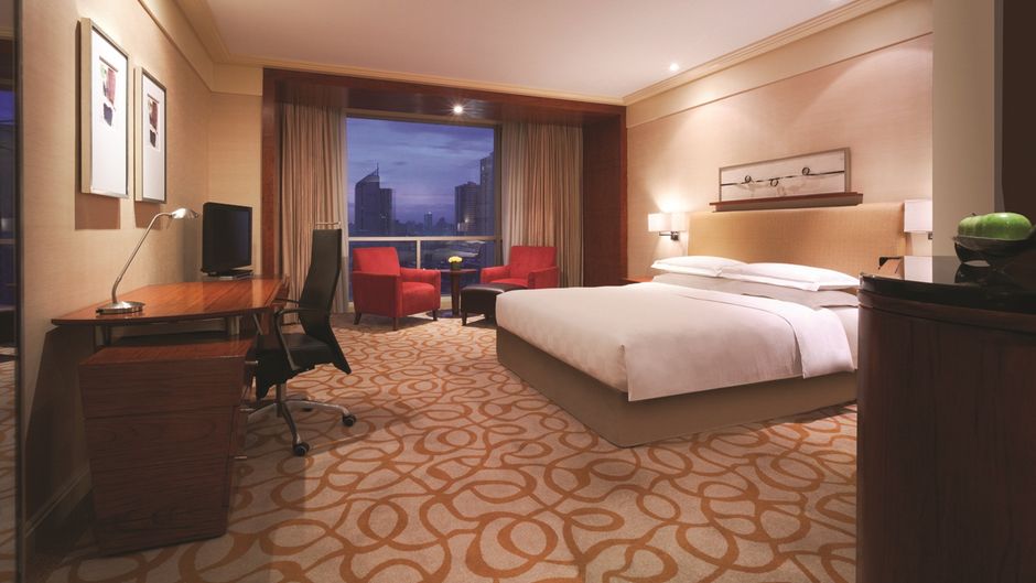 New Coast Hotel Manila Room