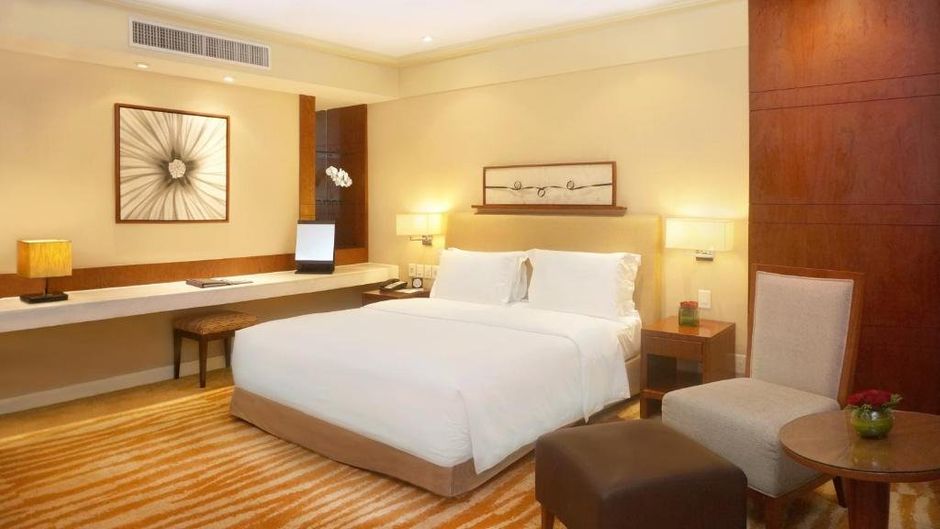 New Coast Hotel Manila Room