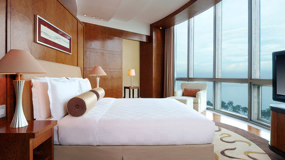 New Coast Hotel Manila Suite
