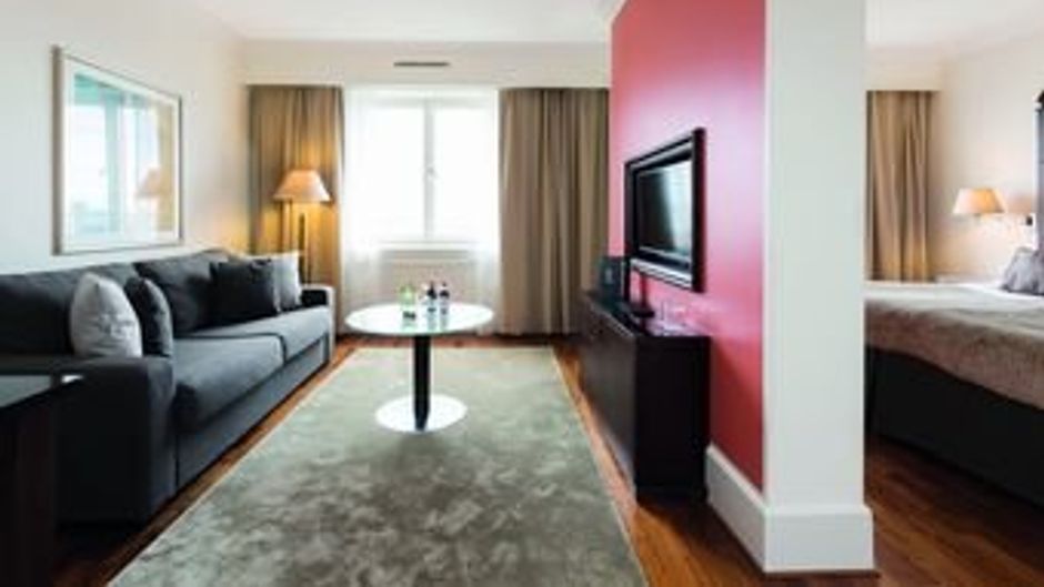 Elite Park Avenue Hotel Suite