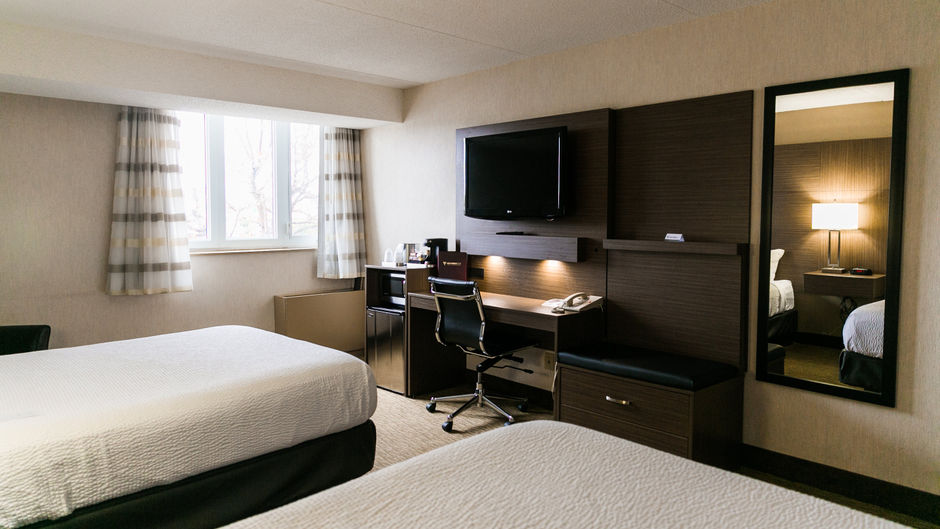 The Superior Inn Hotel Room