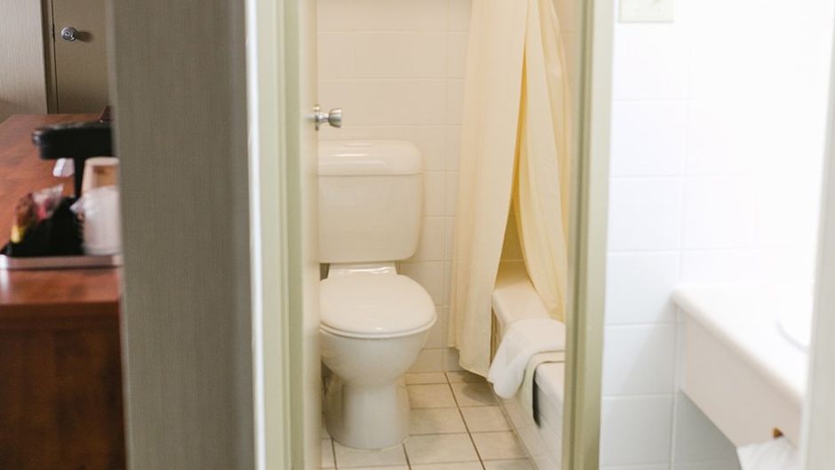 Victoria Inn Hotel & Convention Center Suite