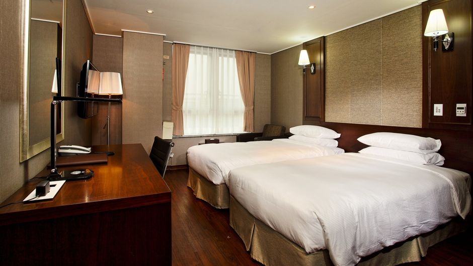 Value Hotel Worldwide High-End Room