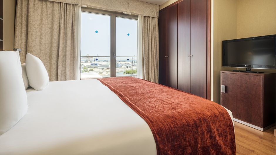Hotel Ilunion Malaga Suite