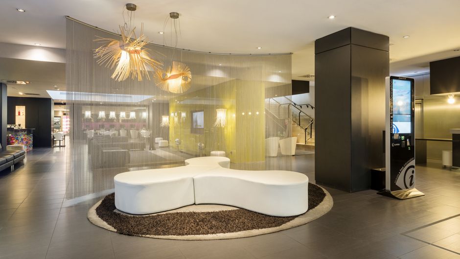 Hotel Ilunion Bel Art Lobby