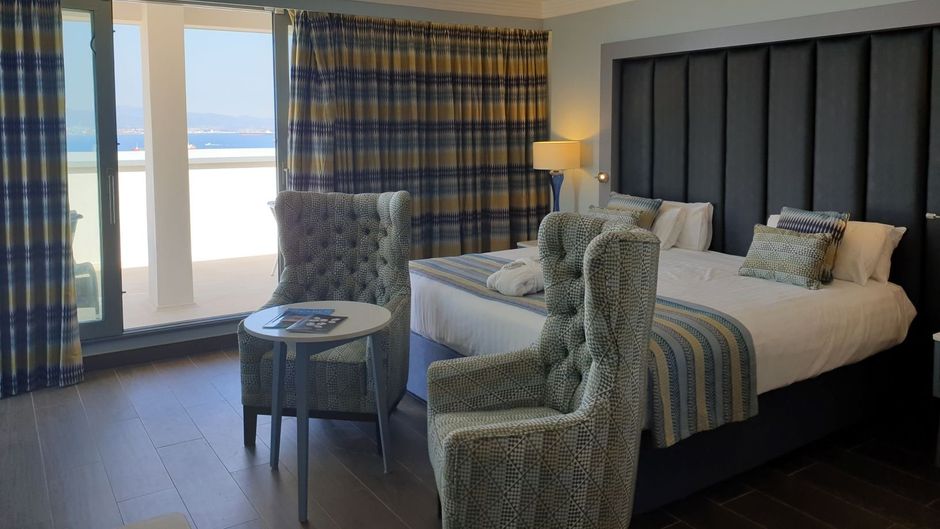 The Eliott Hotel Room