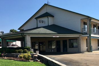 Western Plaza Inn