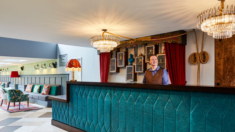 Hotel Indigo Stratford-upon-Avon Lobby