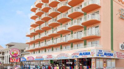 Paradise Plaza Inn
