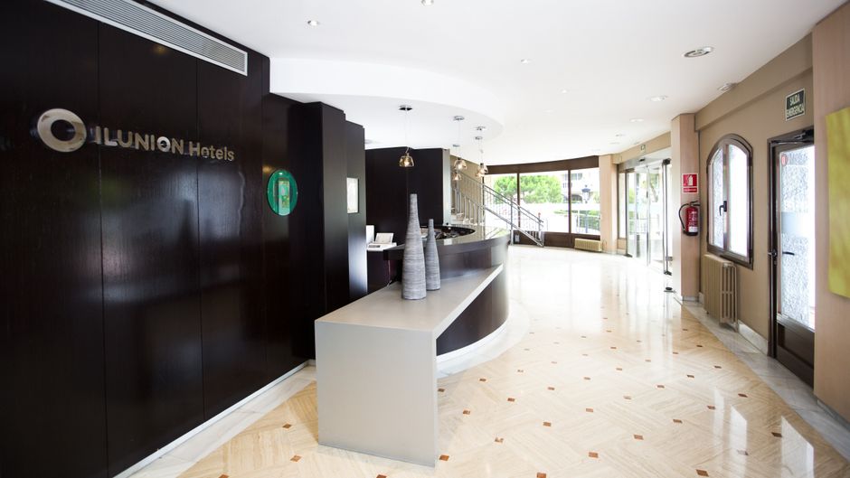 Hotel Ilunion Caleta Park Lobby