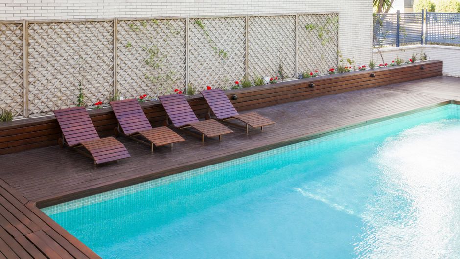 Hotel Ilunion Valencia 3 Pool