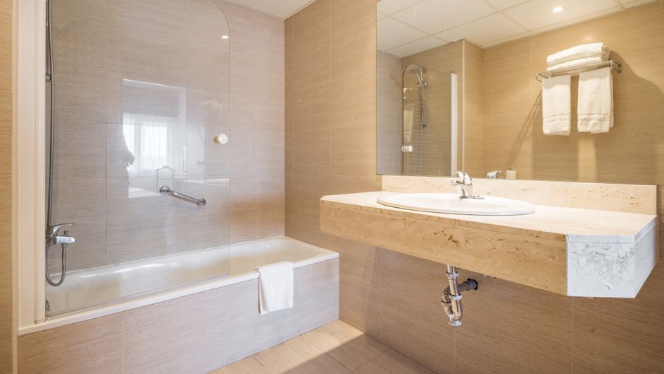 Hotel Ilunion Romareda Room