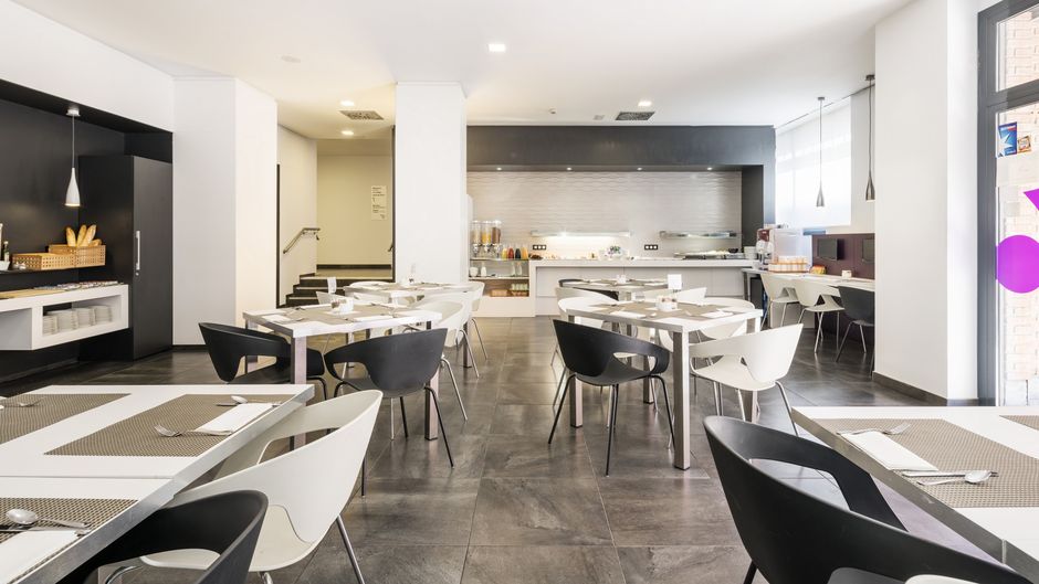 Hotel Ilunion Romareda Restaurant