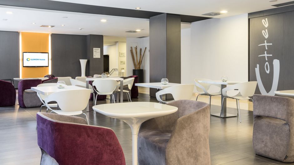 Hotel Ilunion Romareda Restaurant
