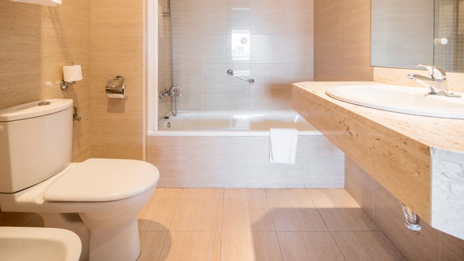 Hotel Ilunion Romareda Room