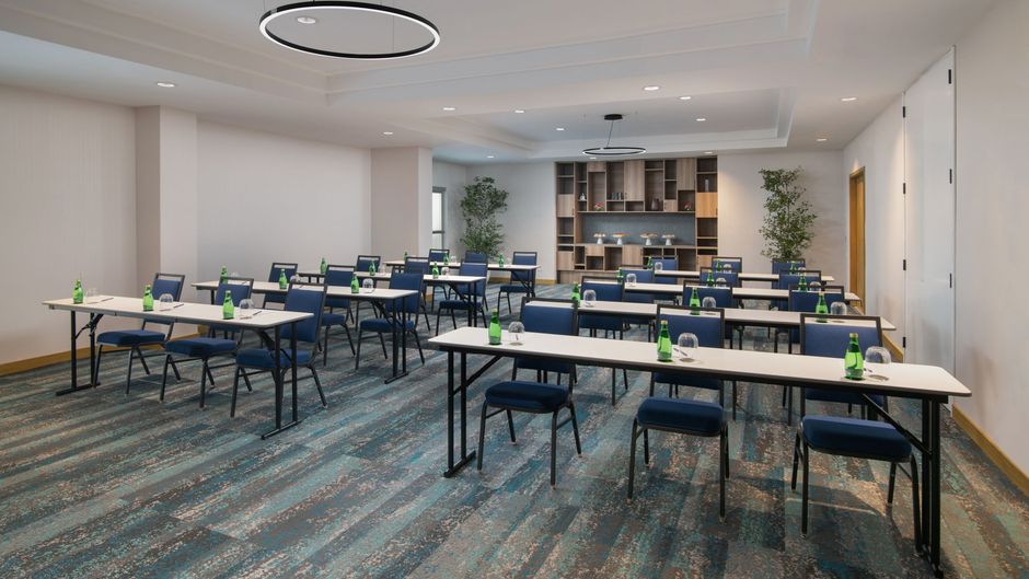 Courtyard by Marriott Santo Domingo Meeting