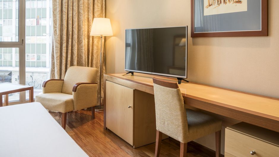 Ilunion Alcala Norte Hotel Room