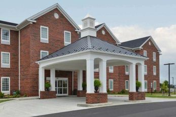 Appomattox Inn & Suites