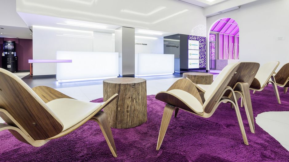 Hotel Ilunion Suites Madrid Lobby